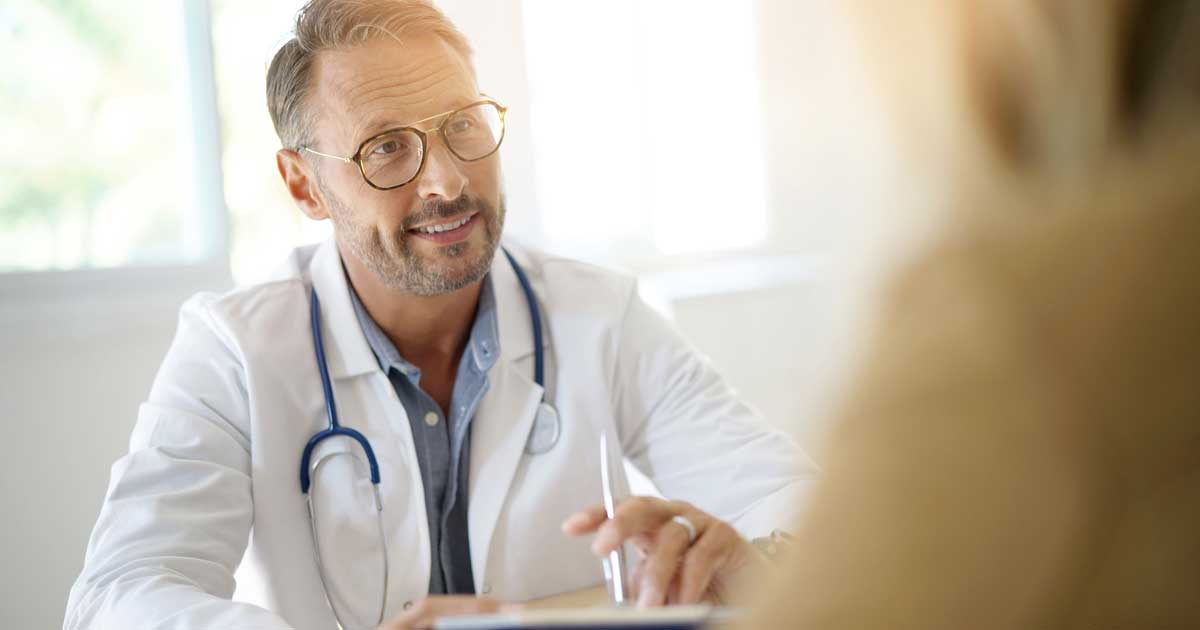 doctor-explaining-ketamine-treatment-to-patient