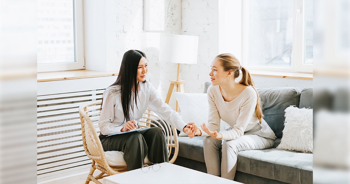 What Is The Difference Between A Psychiatrist & A Psychologist? - London